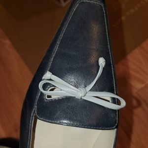 Anne Klein leather shoes